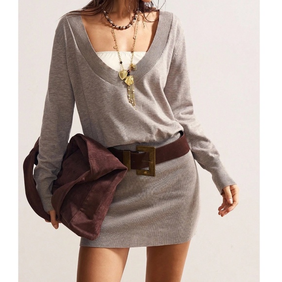 Classic Solid V neck Light Knit Long Sleeve Sweater Dress - Picture 3 of 5